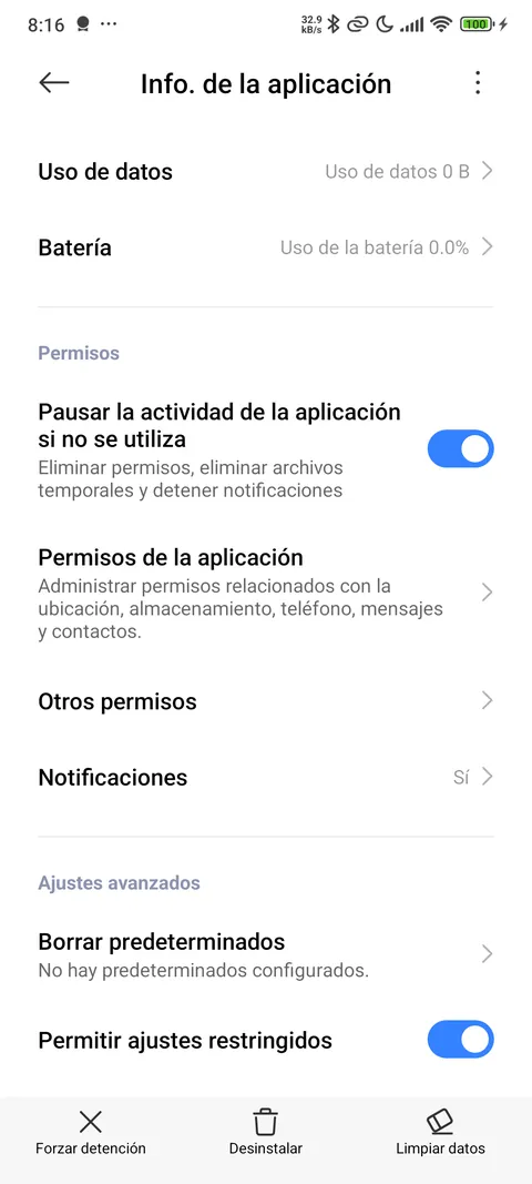 Info. de la aplicación en MIUI, con el interruptor «Permitir ajustes restringidos» al final de la pantalla